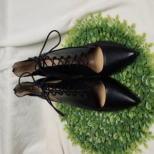 Banana Republic Daphne Lace Up Bootie Heels